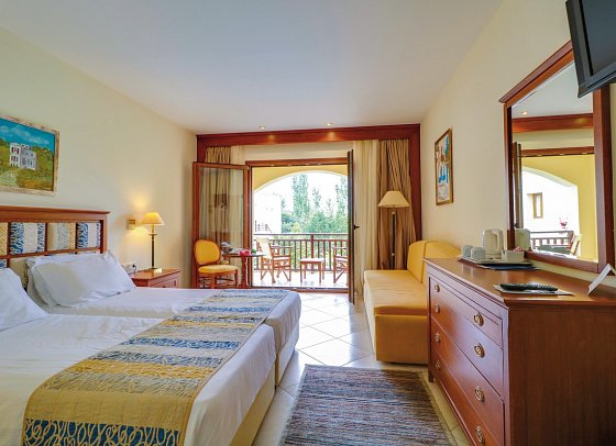 Aegean Melathron - Wohnbeispiel Doppelzimmer Poolblick (Zimmercodierung DBP)