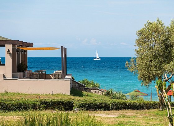 Simantro Resort