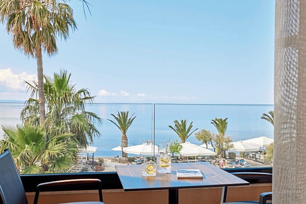 Anthemus Sea Beach Hotel & Spa