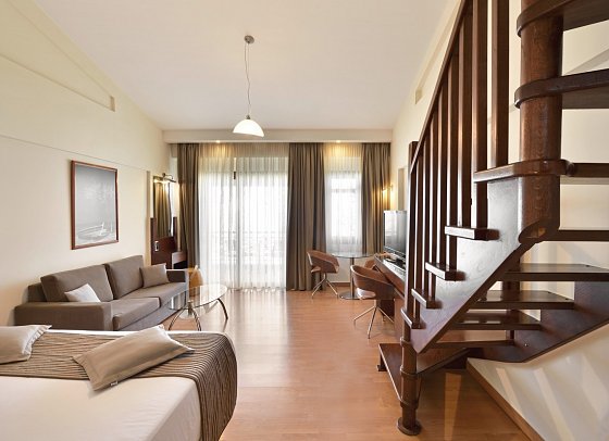Anthemus Sea Beach Hotel & Spa - Wohnbeispiel Maisonette Gartenblick (Zimmercodierung MBG)
