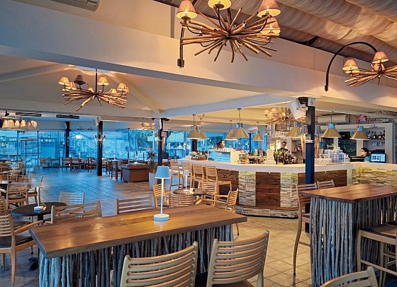 Anthemus Sea Beach Hotel & Spa