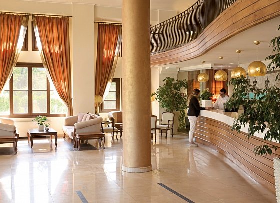 Anthemus Sea Beach Hotel & Spa