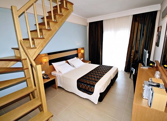 Lagomandra Hotel & Spa - Wohnbeispiel Maisonettes