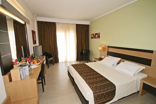 Lagomandra Hotel & Spa