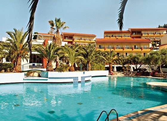 Lagomandra Hotel & Spa