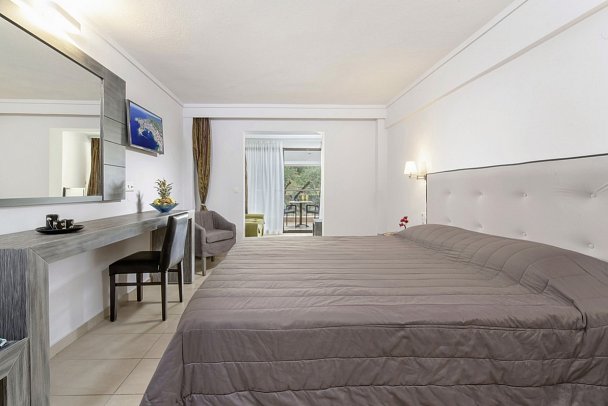 Lagomandra Hotel & Spa - Wohnbeispiel Junior-Suiten