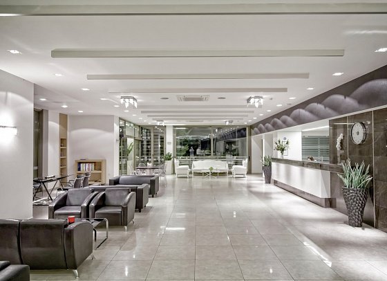 Lagomandra Hotel & Spa