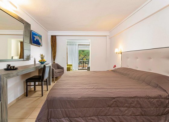 Lagomandra Hotel & Spa - Wohnbeispiel Junior-Suite