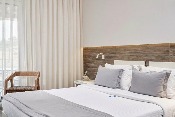 Antigoni Seaside Resort - Wohnbeispiel Zimmer