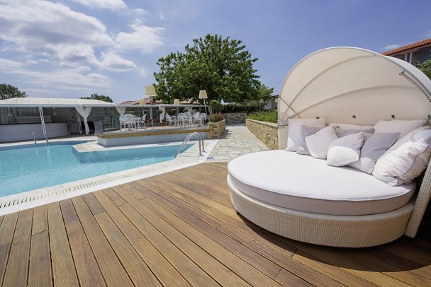 Antigoni Seaside Resort