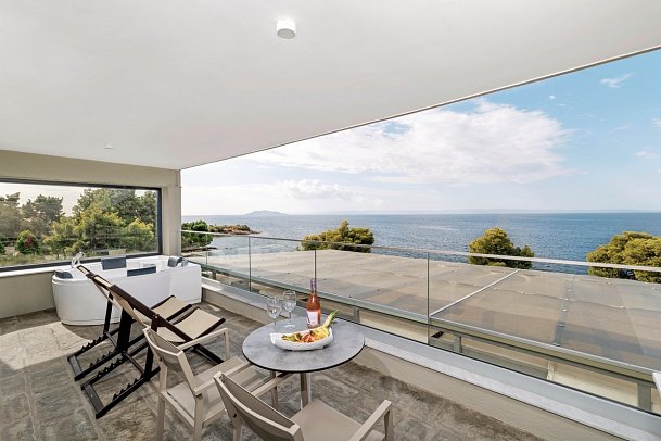 Casa Bloo - Wohnbeispiel Suite Deluxe Meerblick (Zimmercodierung WDM)