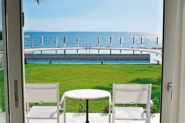 Acrotel Lily Ann Boutique