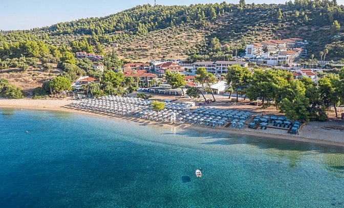 Lagomandra Beach Hotel