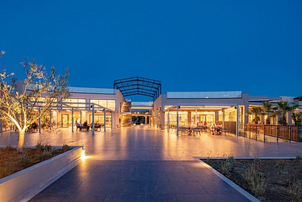 Portes Lithos Luxury Resort