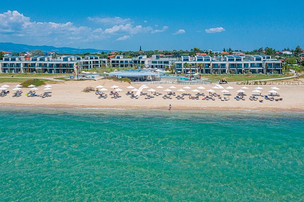 Portes Lithos Luxury Resort