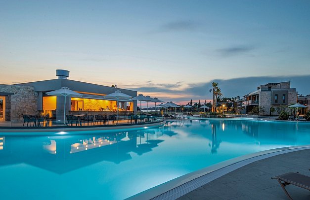 Portes Lithos Luxury Resort