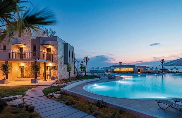 Portes Lithos Luxury Resort