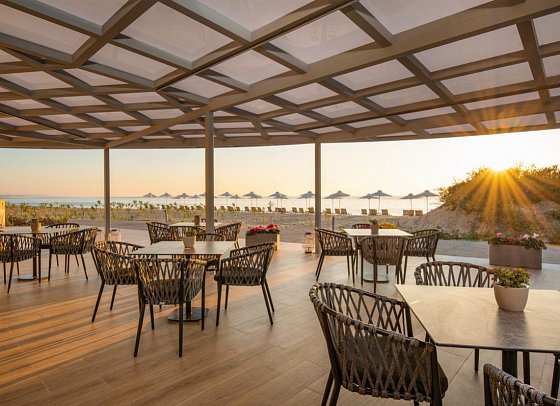 Portes Lithos Luxury Resort