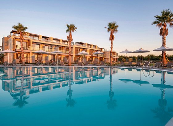 Portes Lithos Luxury Resort