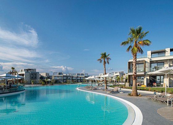 Portes Lithos Luxury Resort