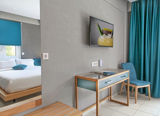 Royal Hotel and Suites - Wohnbeispiel Studio Deluxe Poolblick (Zimmercodierung SDP)