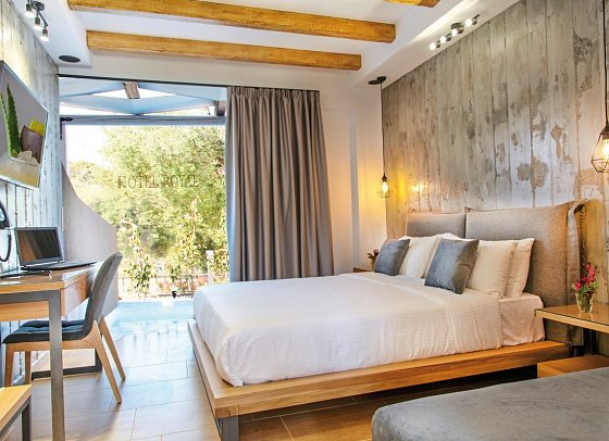 Royal Hotel and Suites - Wohnbeispiel Juniorsuite Privatpool (Zimmercodierung J1R)