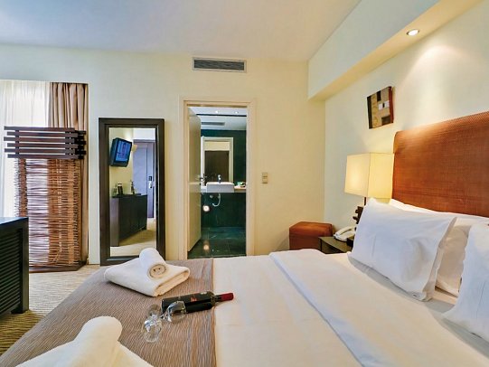 Olympian Bay Grand Resort - Wohnbeispiel Suite
