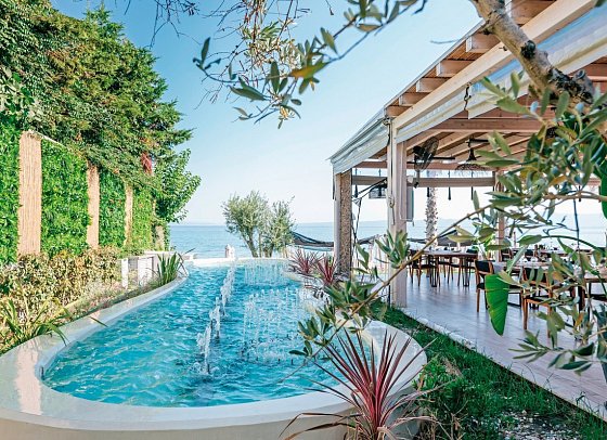 Blue Carpet Luxury Suites