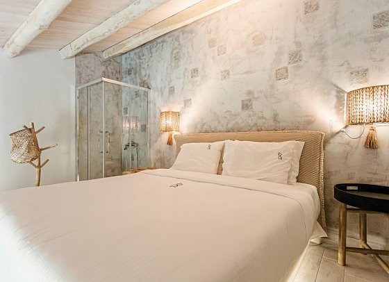 Blue Carpet Luxury Suites - Wohnbeispiel Two Level Suites Landview (Zimmercodierung W1L)