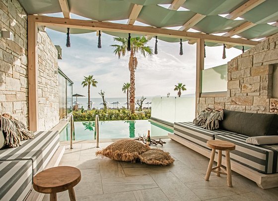 Blue Carpet Luxury Suites - Wohnbeispiel Suite Private Pool Seaview (Zimmercodierung WBR)