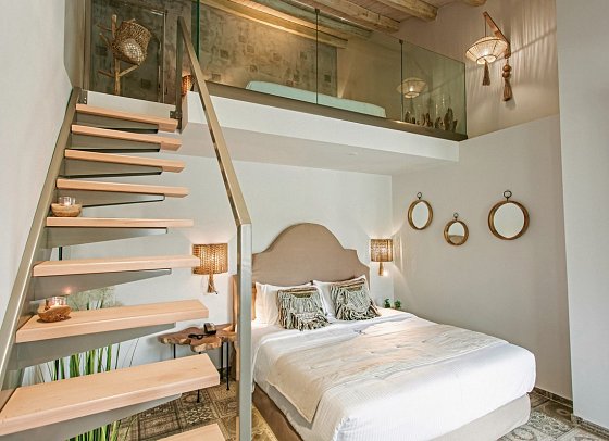 Blue Carpet Luxury Suites - Wohnbeispiel Two Level Suites Landview (Zimmercodierung W1L)