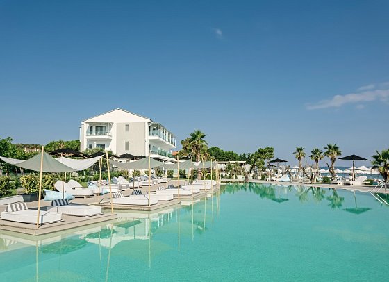 Blue Carpet Luxury Suites