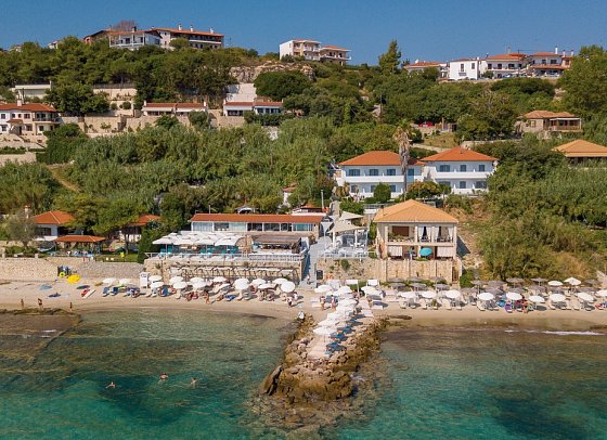 White Suites Resort