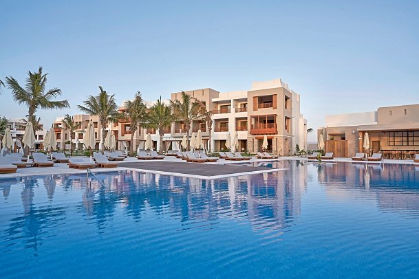 The Club by Fanar