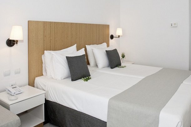 Samaina Inn - Wohnbeispiel Doppelzimmer Gartenblick (Zimmercodierung D1G)