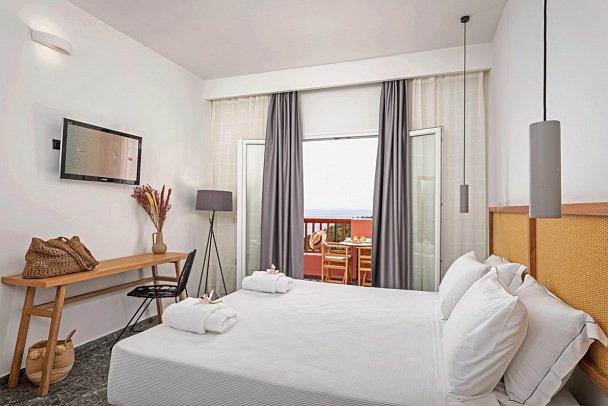 Naftilos Boutique Hotel - Wohnbeispiel Doppelzimmer Superior Meerblick (Zimmercodierung DSM)