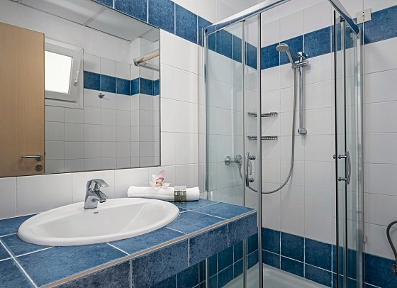 Naftilos Boutique Hotel - Beispiel Bad (Zimmercodierung D1M)