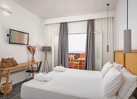 Naftilos Boutique Hotel - Wohnbeispiel Doppelzimmer Superior Meerblick (Zimmercodierung DSM)