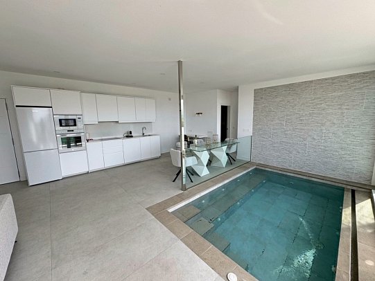 Casitas J