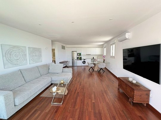 Casitas J