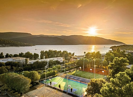 Valamar Amicor Resort