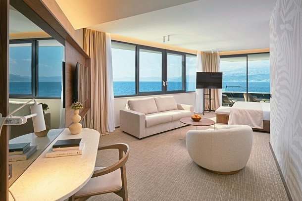 Grand Hotel View - Wohnbeispiel Bay Suite Meerblick (Zimmercodierung WBM)