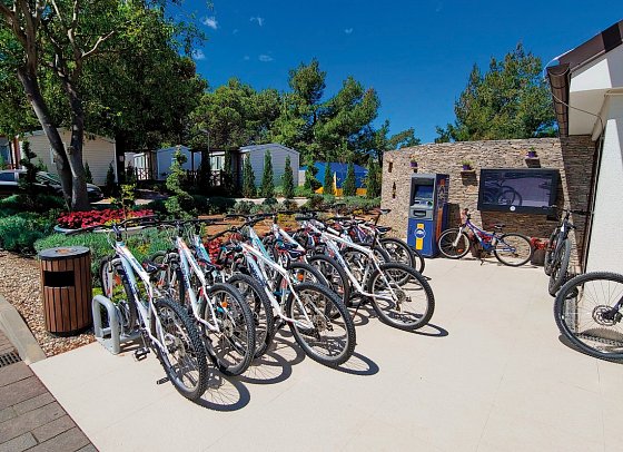 Amadria Park Camping Trogir (by Happy Camp)