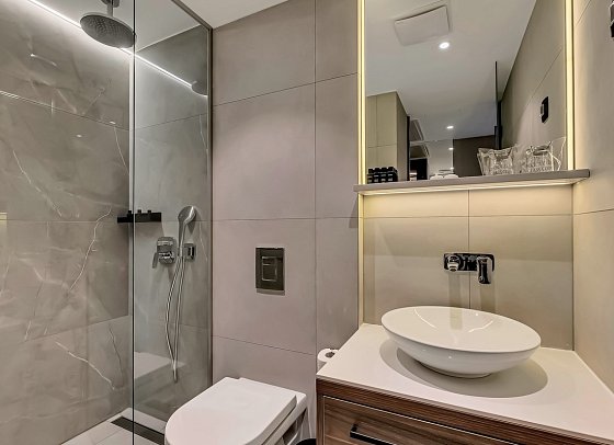 Boutique Hotel Noemia - Beispiel Bad Doppelzimmer Balkon (Zimmercodierung DB2)