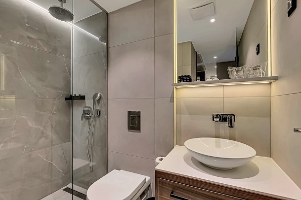 Boutique Hotel Noemia - Beispiel Bad Doppelzimmer Balkon (Zimmercodierung DB2)