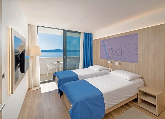 Medora Auri Family Beach Resort - Wohnbeispiel Familienzimmer Meerblick (Zimmercodierung F1M)