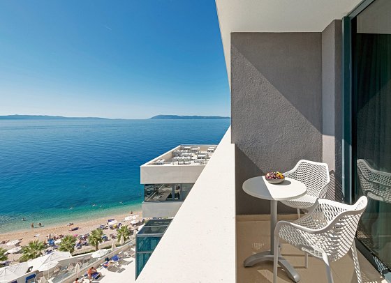 Medora Auri Family Beach Resort - Beispiel Balkon Familienzimmer Meerblick (Zimmercodierung F1M)