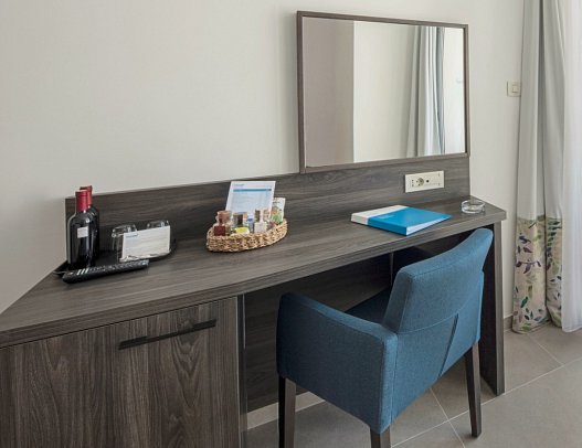 Bluesun Hotel Alga - Wohnbeispiel Doppelzimmer Klassik (Zimmercodierungen DE1, DC3 & EBC)