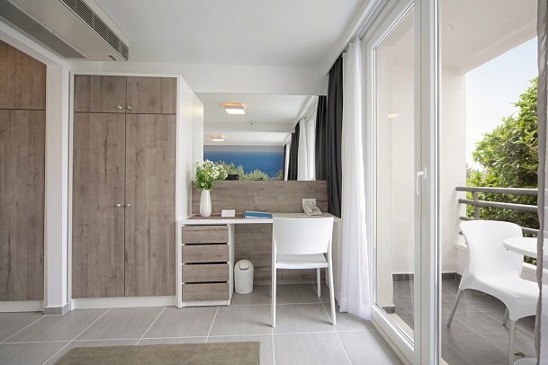 Bluesun Hotel Neptun - Wohnbeispiel Fam.Zimmer Nebengebäude (Zimmercodierung FBV)