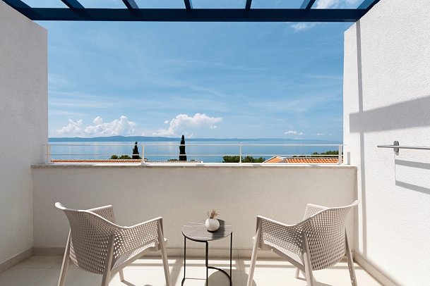 Bluesun Holiday Village Afrodita - Beispiel Balkon Doppelzimmer Meerseite (Zimmercodierungen DBC & EBC)